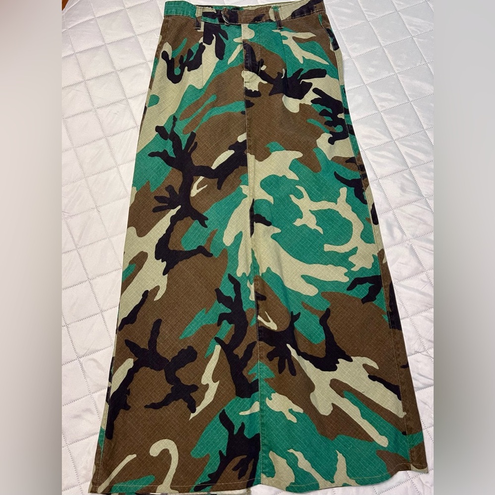Vintage Urban Outfitters Camouflage A-Line Skirt